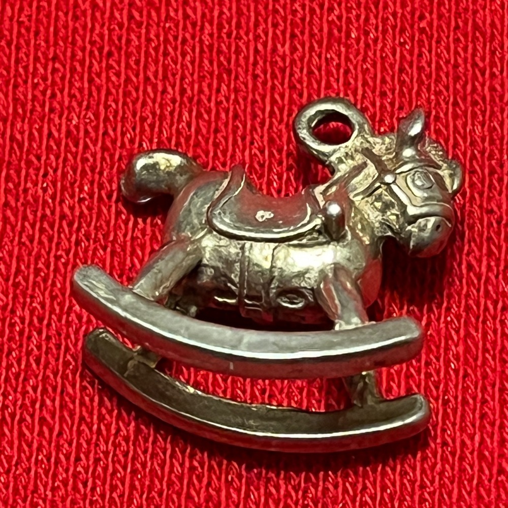 Silver Rocking Horse Brooch - Picture 4 of 16